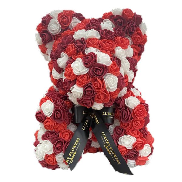Ručne vyrobený medvedík z ruží – červenobiely 40 cm
